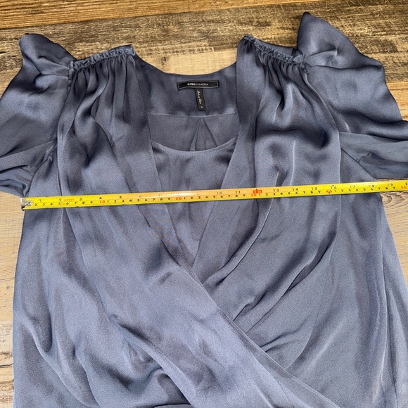 BCBGMAXAZRIA $178 Faux Wrap Chiffon Blouse Long Sleeve Size Small - Picture 3 of 8